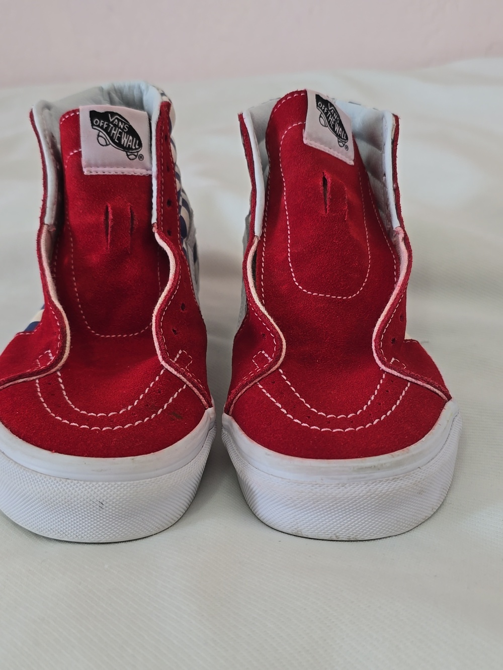 Vans - Picture 3 of 17
